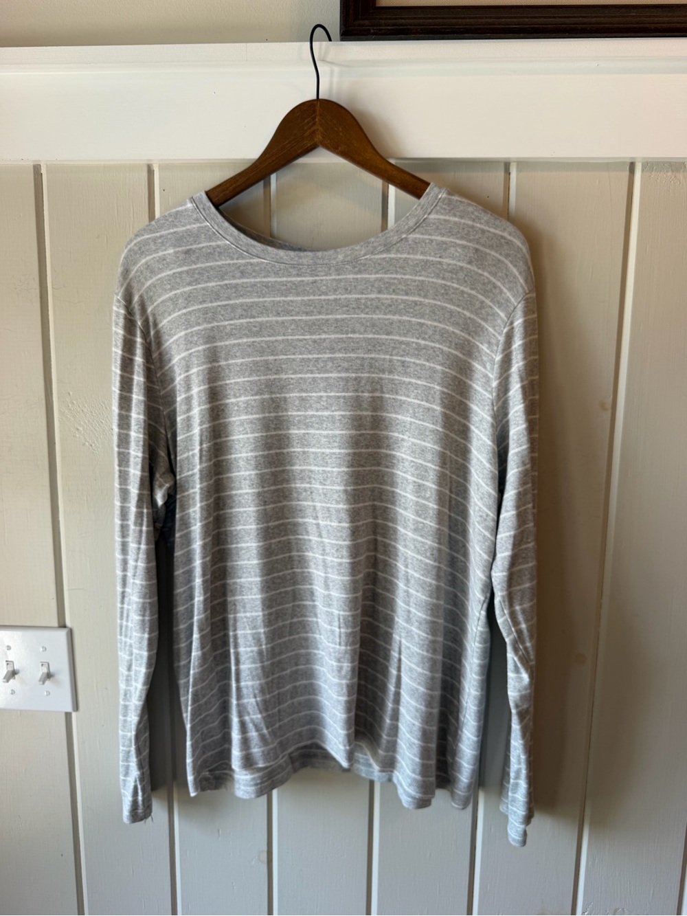 Eddie Bauer Gray and White Striped Basic Crewneck Shirt, Size XXL, NWOT